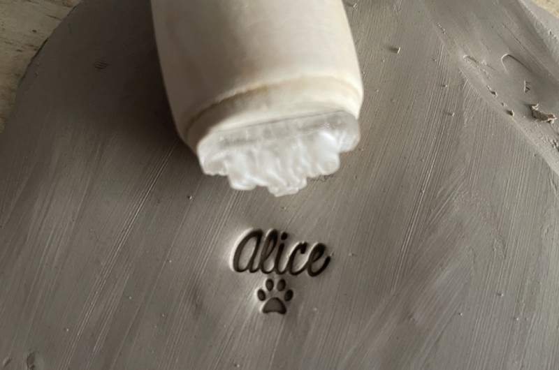 Tampon Poterie personnalisé prénom et patte de chien
