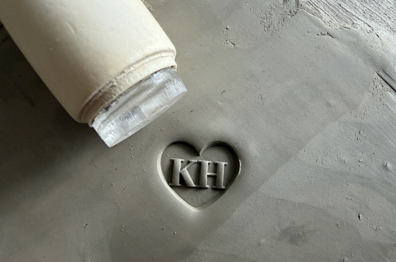 Tampon Poterie personnalisé initiales et coeur