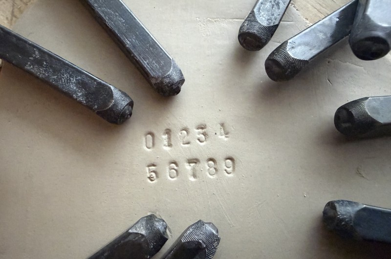 Set de 9 poinçons Chiffres